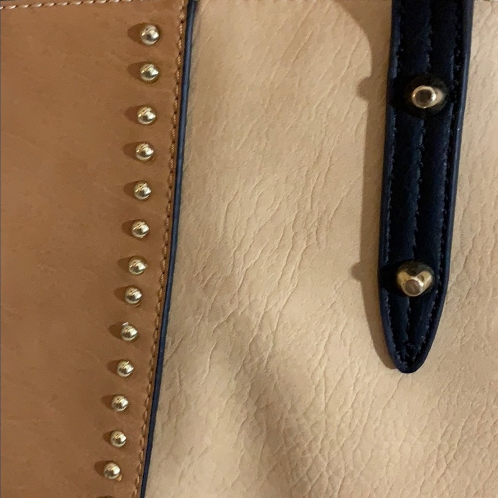 Jessica Simpson HandBag - Picture 2 of 6